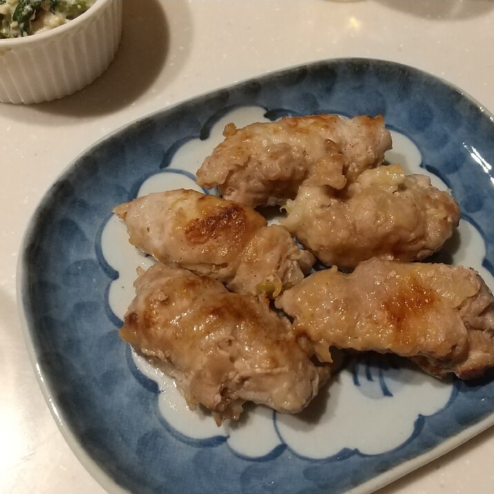 簡単❗️千切りキャベツ豚肉巻き